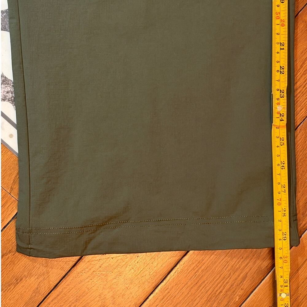 Fabletics Wide Leg Utility Pants in Olive Green Size XL - Picture 9 of 12